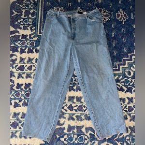 Curvy vintage mom jeans